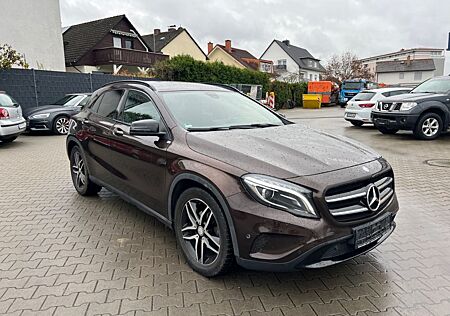 Mercedes-Benz GLA 200 CDI / d*Night Paket*Aut.*SHZ*