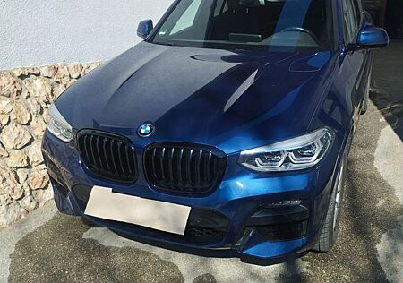 BMW X3 xDrive30d AHK STDH Adpt LED Leder Sport P