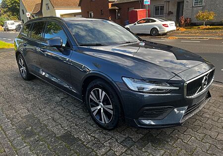 Volvo V60 Kombi Basis Plus
