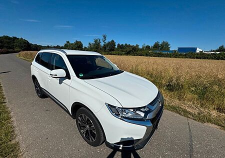 Mitsubishi Outlander 2.0 Benziner ClearTec 2WD -