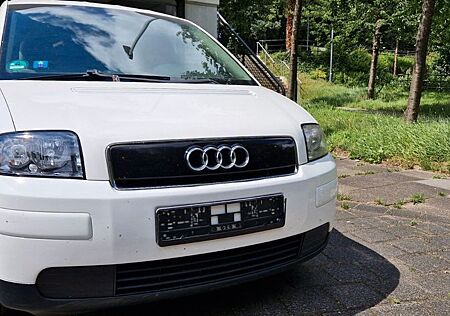 Audi A2 1.2TDI 3L 61 PS Scheckheft Tüv Neu 1Hand
