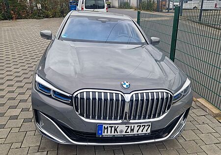 BMW 745Le xDrive -