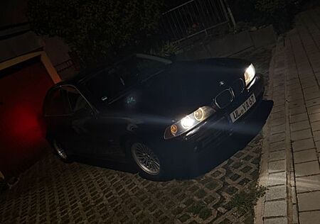 BMW 520 gebraucht kaufen BMW 520i A -
