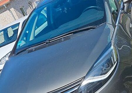 Opel Zafira Tourer