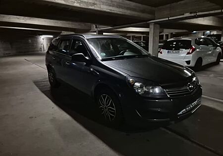 Opel Astra Caravan 1.4 Twinport ecoFL. INNOVATION...