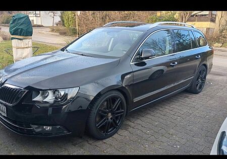 Skoda Superb 2.0 TDI 125kW G tech DSG 4x4 L&K Comb...
