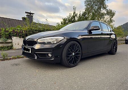 BMW 120i Sport Line Sport Line