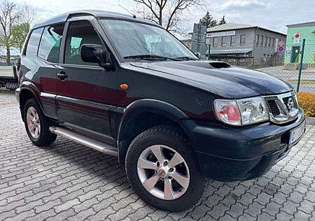 Nissan Terrano 3.0 DI- TURBO KLIMAANLAGE 2 SITZER