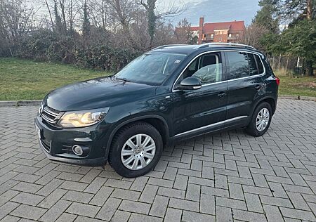 VW Tiguan Volkswagen 1.4 TSI BlueMotion Tec CUP Sport & St...