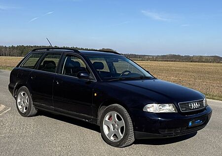 Audi A4 2.6 Avant quattro quattro