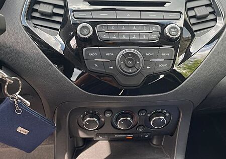 Ford Ka /+ 1,2l Ti-VCT Black Edition