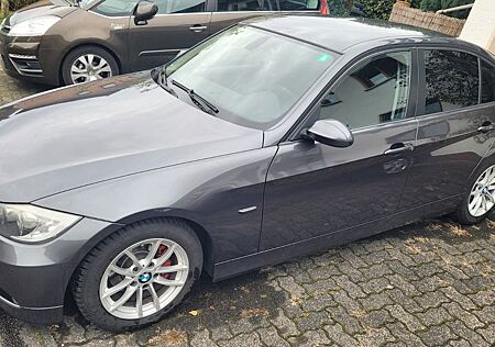 BMW 318i -