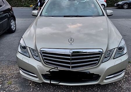 Mercedes-Benz E 350 CDI 4MATIC BlueEFFICIENCY -