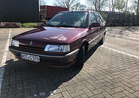 Renault R 21