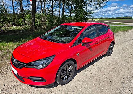 Opel Astra 1.2 rot - AHK