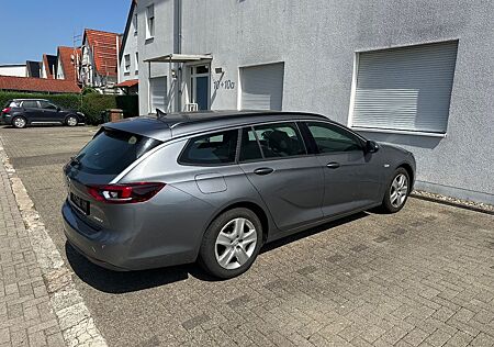 Opel Insignia 1.6D AHK/AUTOMATIC/CAM/PDC/SPURH.ASSIZ.