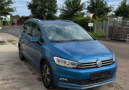 VW Touran Volkswagen Highline 1.5 TSI DSG | Leder | Panoram