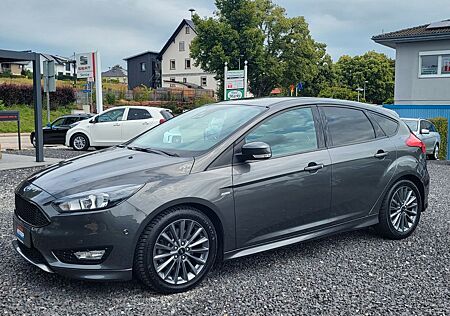 Ford Focus ST-Line 1.5 Autom./1.Hand/Navi/LM17"/Sitzh