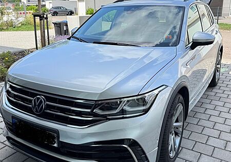 VW Tiguan Volkswagen 1.5 TSI OPF DSG R-Line R-Line