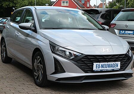 Hyundai i20 1.2 Comfort Club *NAVI/RFK/TEMPO/VC/PDC/SHZ*
