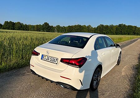 Mercedes-Benz A 180 d DCT AMG