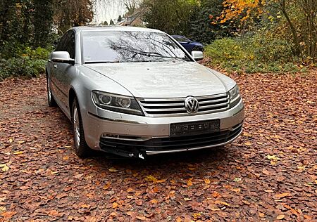 VW Phaeton Volkswagen 3.0 V6 TDI 4MOTION Tiptronic 5-Sitzer -