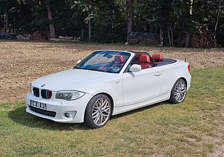 BMW 118d Cabrio - Leder / Sitzheizung / Navi