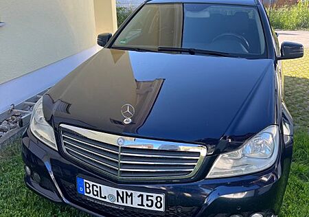 Mercedes-Benz C 180 T -