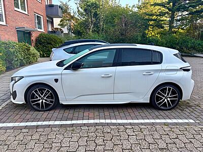 Peugeot 308 GT Plug-in-Hybrid 225 PS | Vollausst