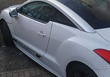 Peugeot RCZ 2.0 HDi FAP 165 -