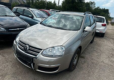 VW Golf Volkswagen 1,6