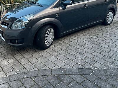 Toyota Corolla Verso 2.2-l-D-CAT Executive Executive