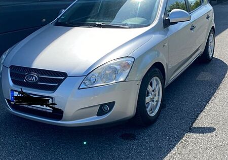 Kia Cee'd / Ceed 1.4 CVVT EX EX