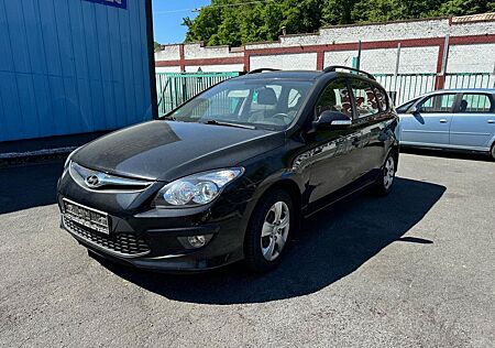 Hyundai i30 CW 1.6 CRDi 66 kW FIFA WM Edition