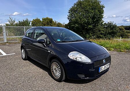 Fiat Punto 1.2 8V Active [NEUER TÜV]