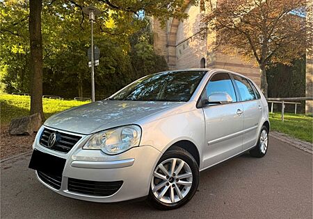 VW Polo Volkswagen 1.4 L 95.500 KM TÜV 07/2027 Scheckheftgepfl