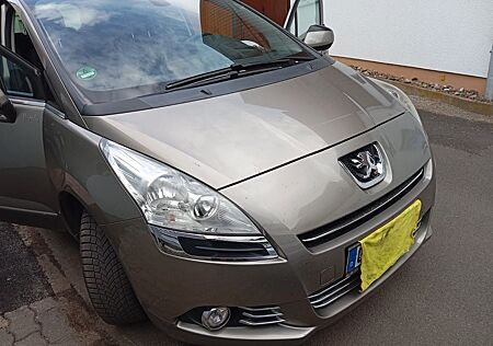 Peugeot 5008 1.6 Family 155 THP Family