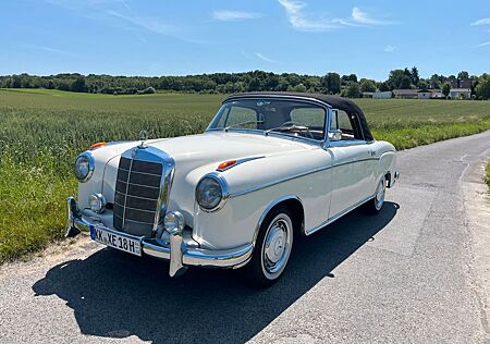 Mercedes-Benz 220 S Cabrio Ponton (W180)