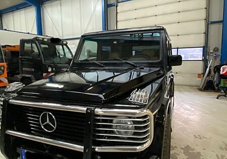 Mercedes-Benz G 300