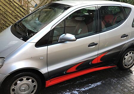 Mercedes-Benz A 160 Einer von 250, F1 Coulthard-Edition
