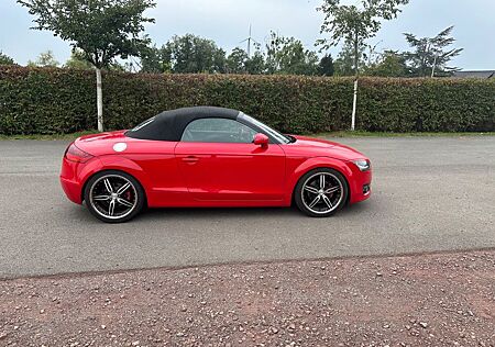 Audi TT Roadster 2.0 TFSI -