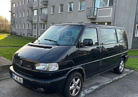 VW T4 Caravelle Volkswagen 2.5 TDI 111kW Standard