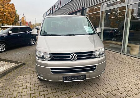 VW T5 Transporter Volkswagen Bus Multivan Highline