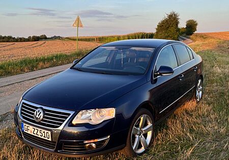 VW Passat Volkswagen 2.0 TDI 125kW Highline TÜV 2026