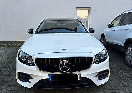 Mercedes-Benz E 250 AMG-Line Vollaustatung Standheizung