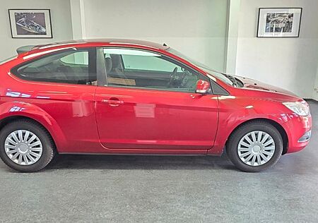 Ford Focus 1,6 Style Klima TÜV 12/2026