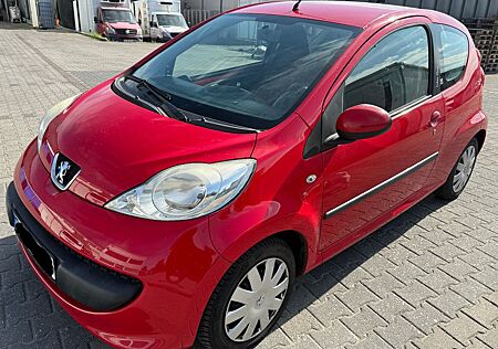 Peugeot 107 1 Jahr Garantie-Klima- Servo-elekt. Fensterheber