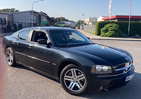 Dodge Charger R/T 5.7 HEMI V8