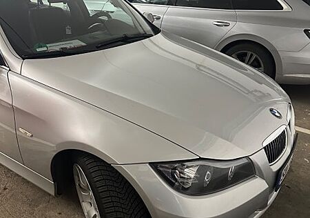 BMW 330i touring -