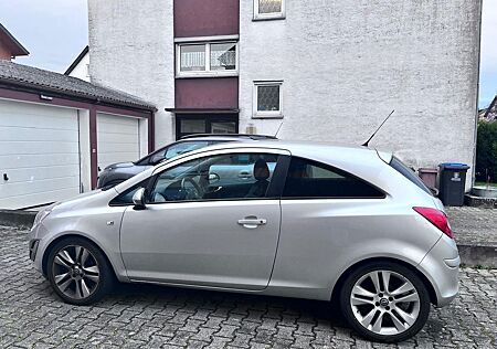 Opel Corsa 1.4 Sitzheizung , Lenkradheizung, Klima